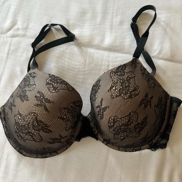 Victoria Secret Bra 34-D Like new - Picture 3 of 4